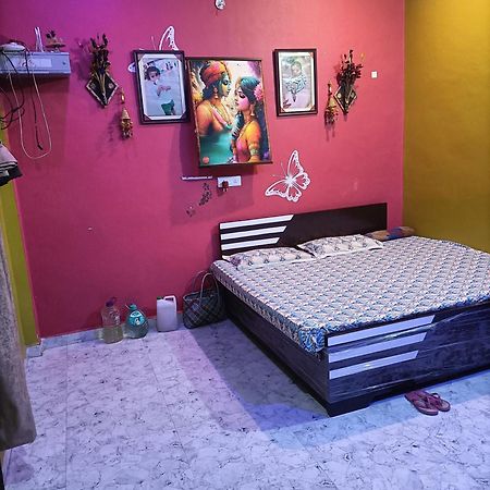 Shri Ram Sharnam Hotell Ayodhya Eksteriør bilde